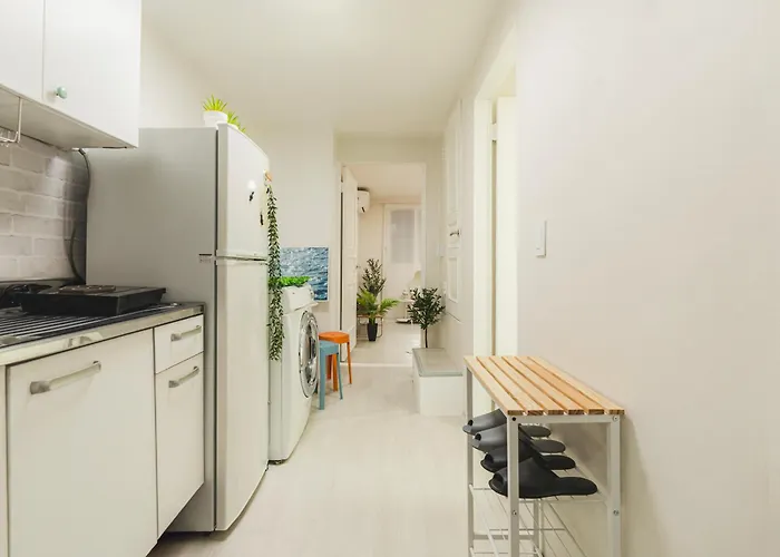 8월특가gangnam, Near Subway, Full Option, 2 Bedrooms, 2 Queen Apartment *
