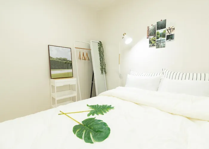 8월특가gangnam, Near Subway, Full Option, 2 Bedrooms, 2 Queen Apartment *